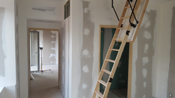 Installation d'une trappe d'accès combles non aménagés à BRETEIL